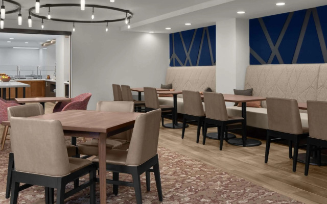 Hilton Garden Inn Bethesda Downtown