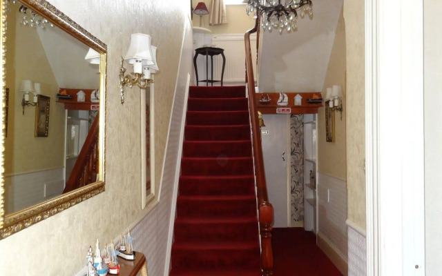 Ainsley Court Guest House