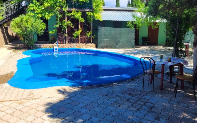 Guest House Pesok i More