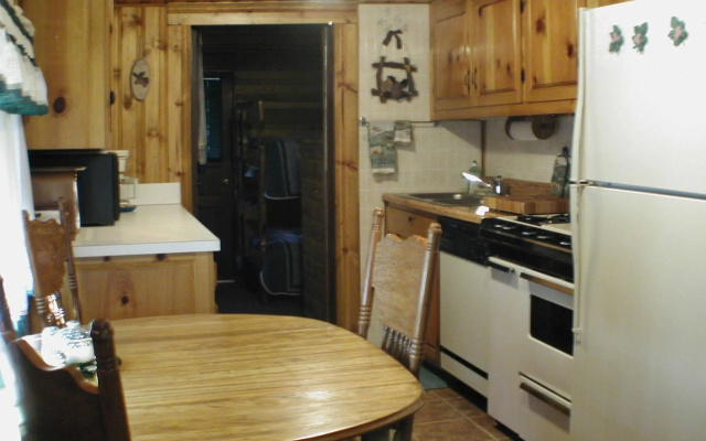 Wagon Wheel Cabins & RV Park