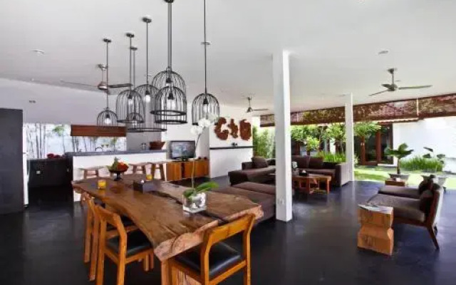 Villa Damai Lestari