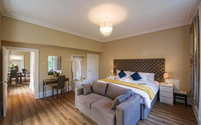 Rosedene Highland House - Emperor Apartment 6