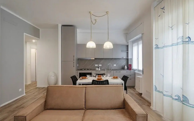 Quinto Modern Flat by Wonderful Italy