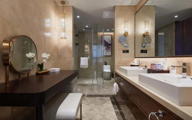 Fu Rong Ge Hotel