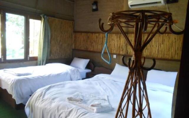 Rapti Village Resort