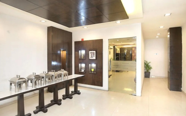 Hotel 42 by OYO Rooms