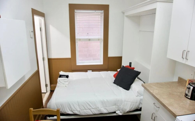 Affordable Apartment w Parking Location Coffee
