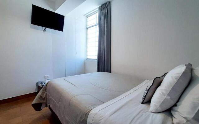 Majhu Hostal