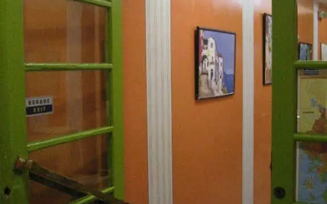 Zeus Hostel