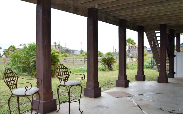 121 12Th Street - Three Bedroom Home