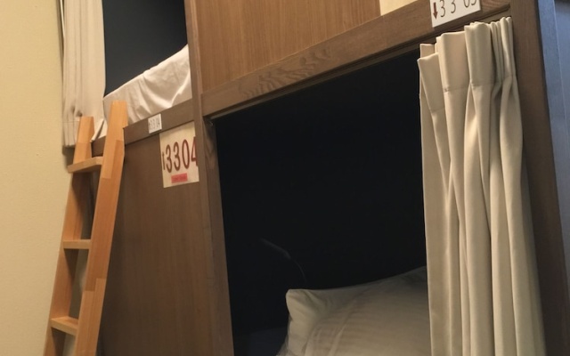 기숙사 내 침대 (여성용 기숙사) 사진 4