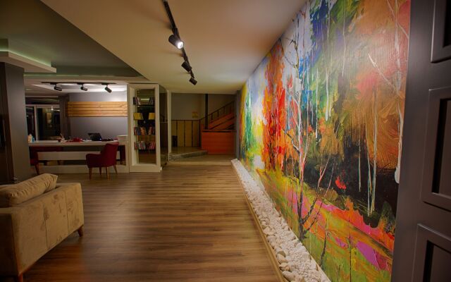 HMA Hotel & Suites