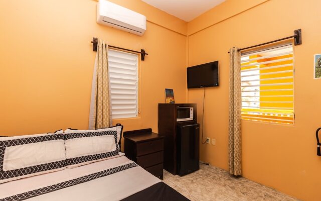 San Pedro Studios and Suites
