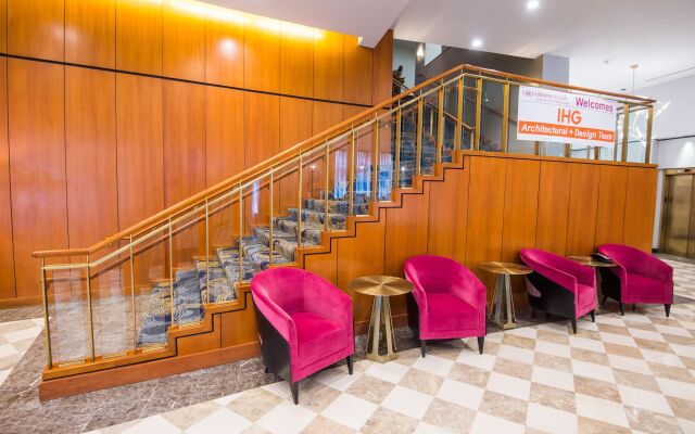 Crowne Plaza Cleveland at Playhouse Square by IHG