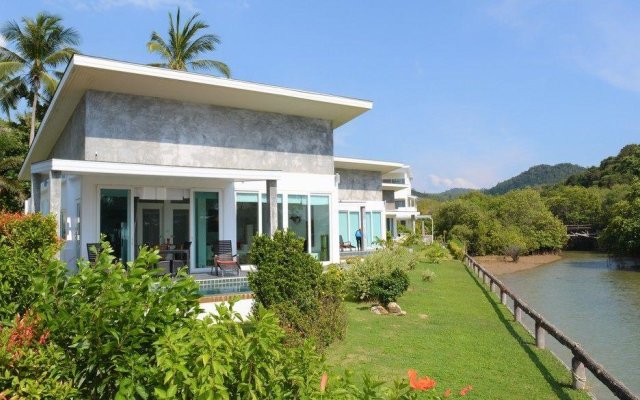 Coconut Bay Villa 2