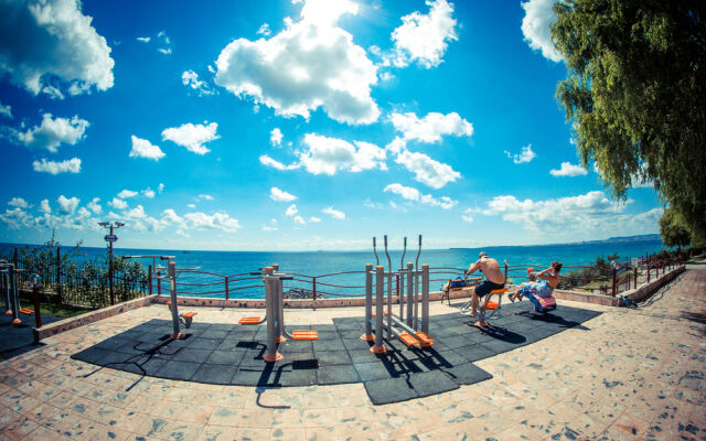 Fort Noks Grand Resort