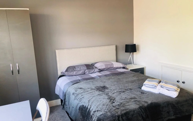 Townhouse @ 29 Cotesheath Street Stoke