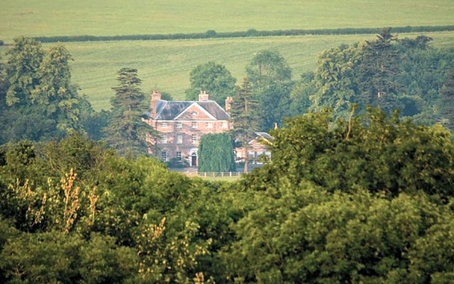 Peterstone Court Country House Restaurant & Spa