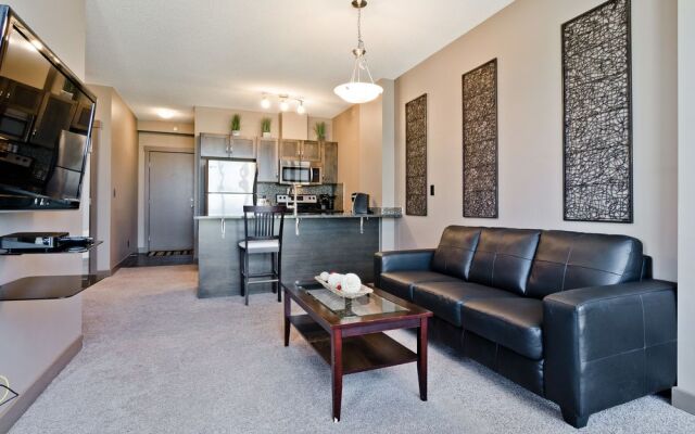 Suite Digs Riverfront
