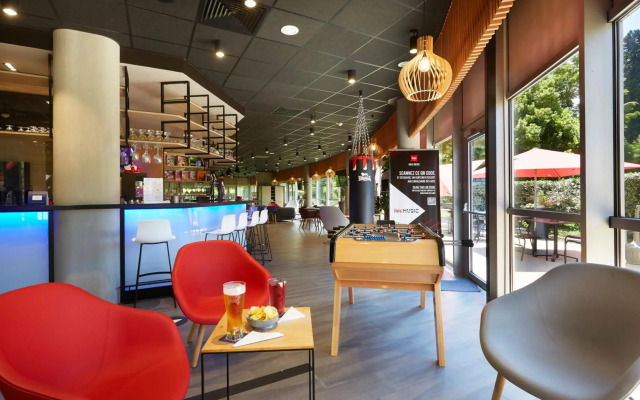 ibis Archamps Porte de Geneve