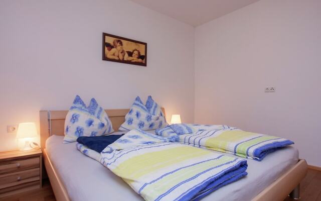 Gorgeous Apartment in Uderns With Parking
