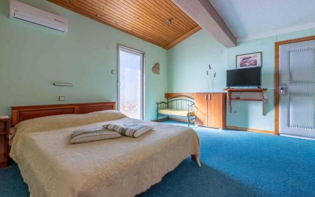 Apartment in Crikvenica 42252