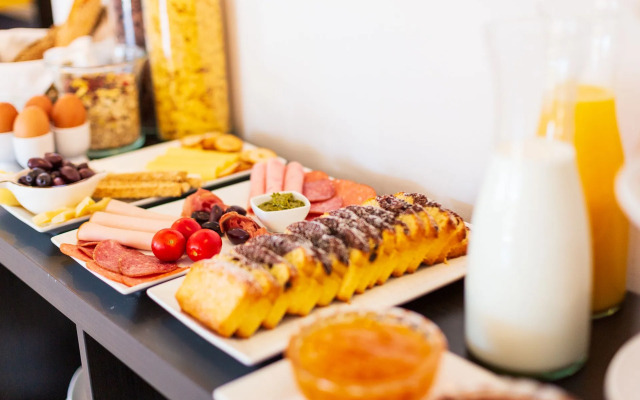 180 South Seaside Hotel