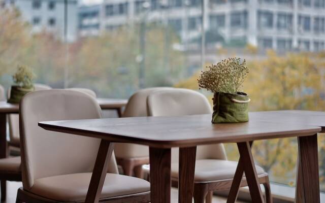 ibis Styles HZ Chaowang Rd