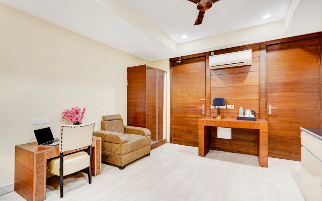 Townhouse Oak Sector 47 Near Medanta