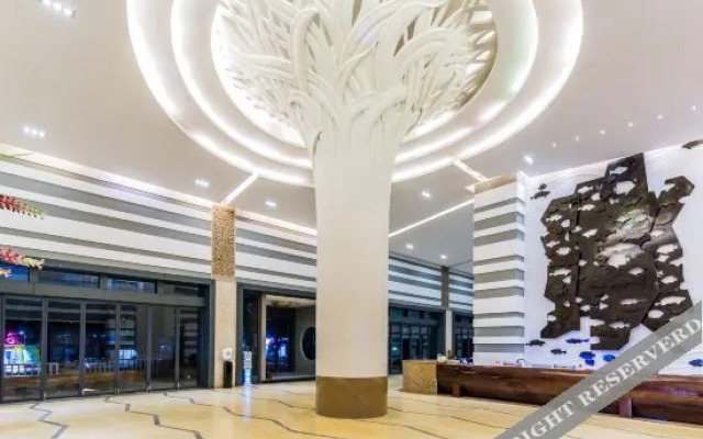 Luozhou Haiji Hotel (Yangjiang Hailing Island Dajiaowan)