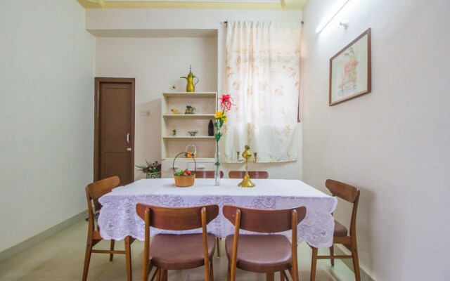 OYO 15934 Home Traditional 3BHK Bainguinim