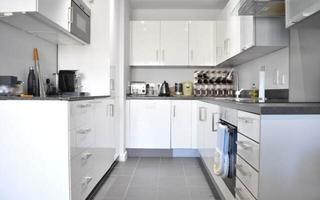 Modern 1 Bedroom Pimlico Flat by the River