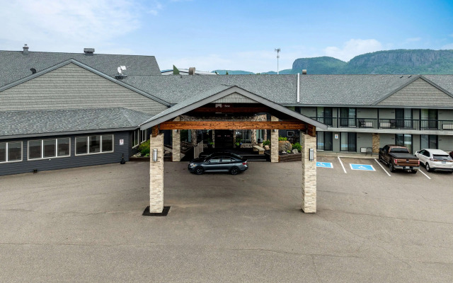 Best Western Plus Nor'wester Hotel & Conference Centre