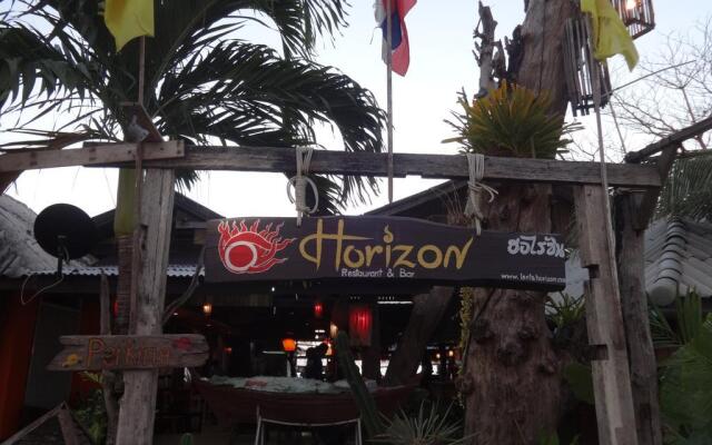 Horizon Bungalow Restaurant and Bar