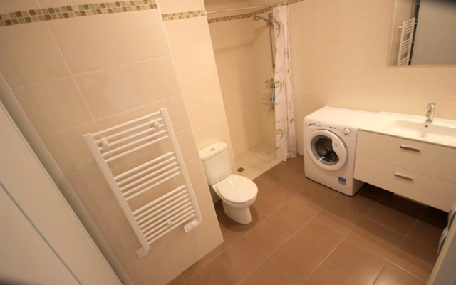 Studio in Cannes, With Wonderful Mountain View, Terrace and Wifi - 500 - Hotel in Cannes - Photo 4