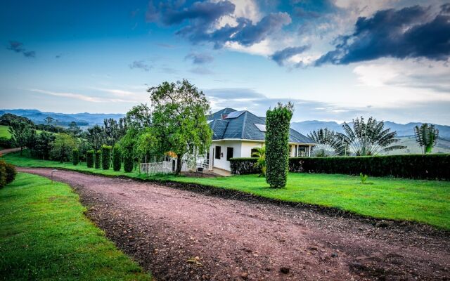 The Crested Crane Bwindi Hotel