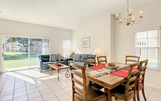 Spacious Emerald Escape - 12 Mins to Disney