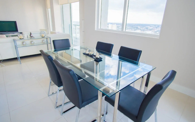 Bayfront Suites by YouRent