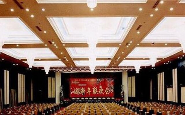 Yingkou Bayu Circle New Luck Hotel