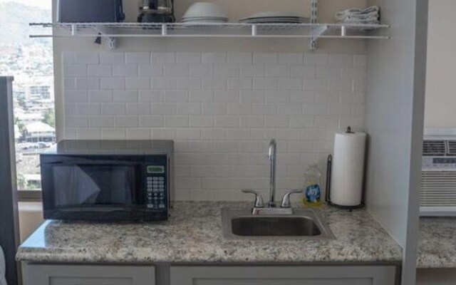 Remodeled Studio With Panoramic Mountain Views!
