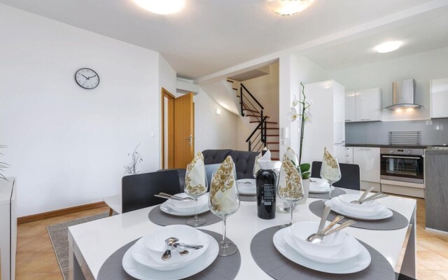 Nice Home in Crikvenica With Wifi and 3 Bedrooms