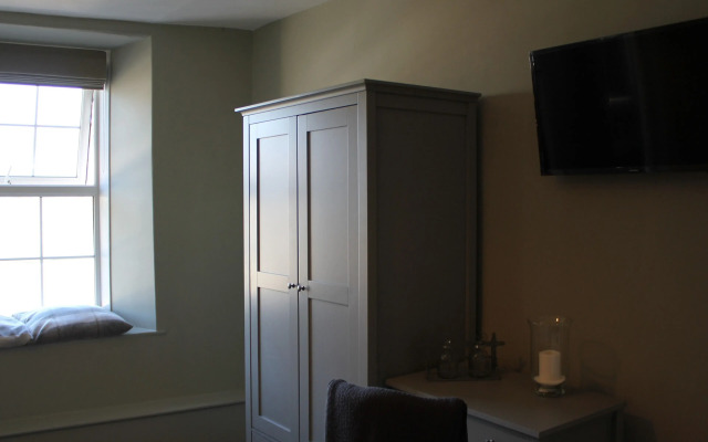 The Five Pilchards Inn