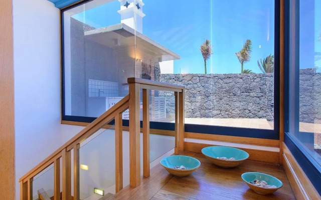 Belvilla by OYO Villa A