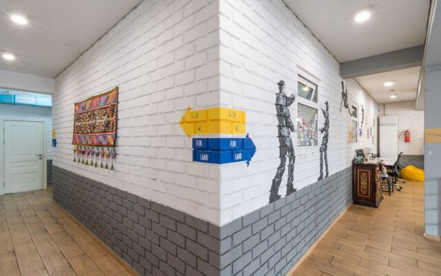 ololoFreelander work and travel Hostel