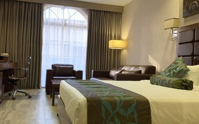 Days Hotel and Suites by Wyndham Dakar