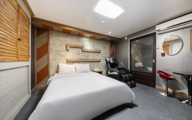 Incheon Hotel W