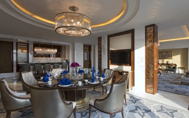Sheraton Grand Wuhan Hankou Hotel