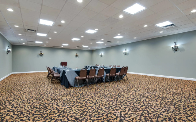 Quality Inn Oneonta Cooperstown Area