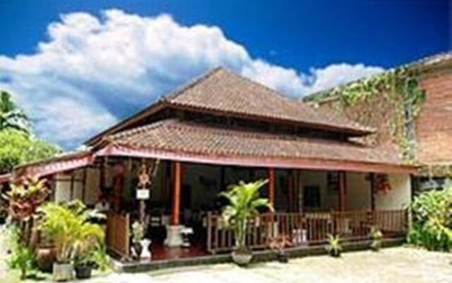 Agung Trisna Bungalows