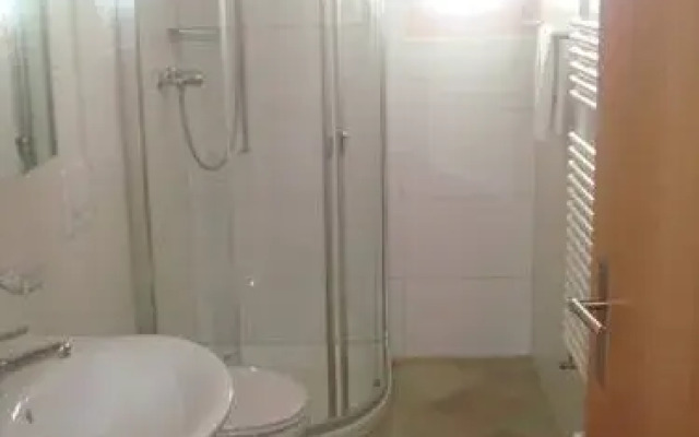 Bella Vista / Mönch - INH 25646